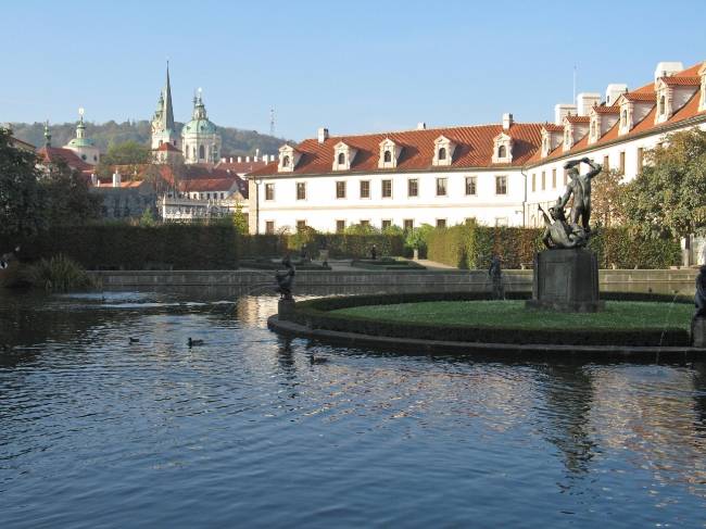 Вальдштейнский сад и дворец 2