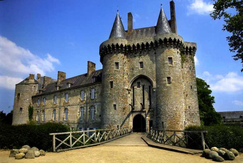 Замок Шато-де-Монмюран