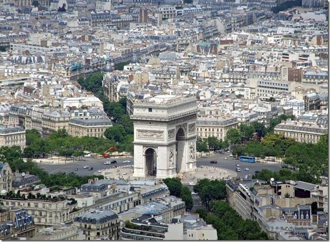 триумфальная арка в Париже