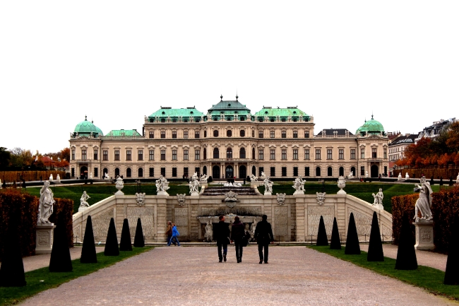 Дворцы Вена.
